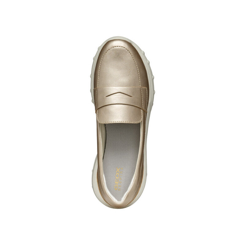 017573.GOLD_2.jpg